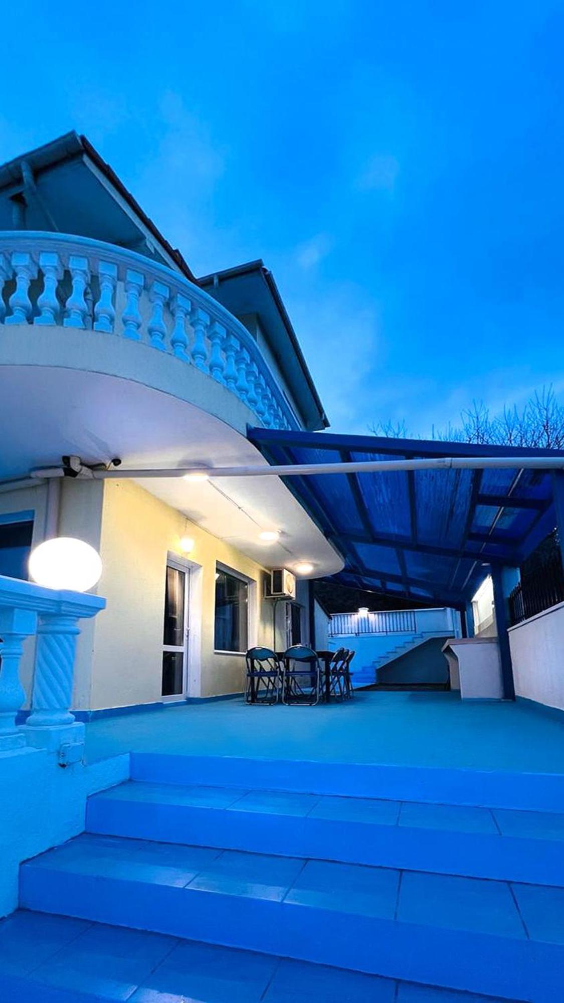 Villa Sorento Italian Neoclassica Balçık Dış mekan fotoğraf