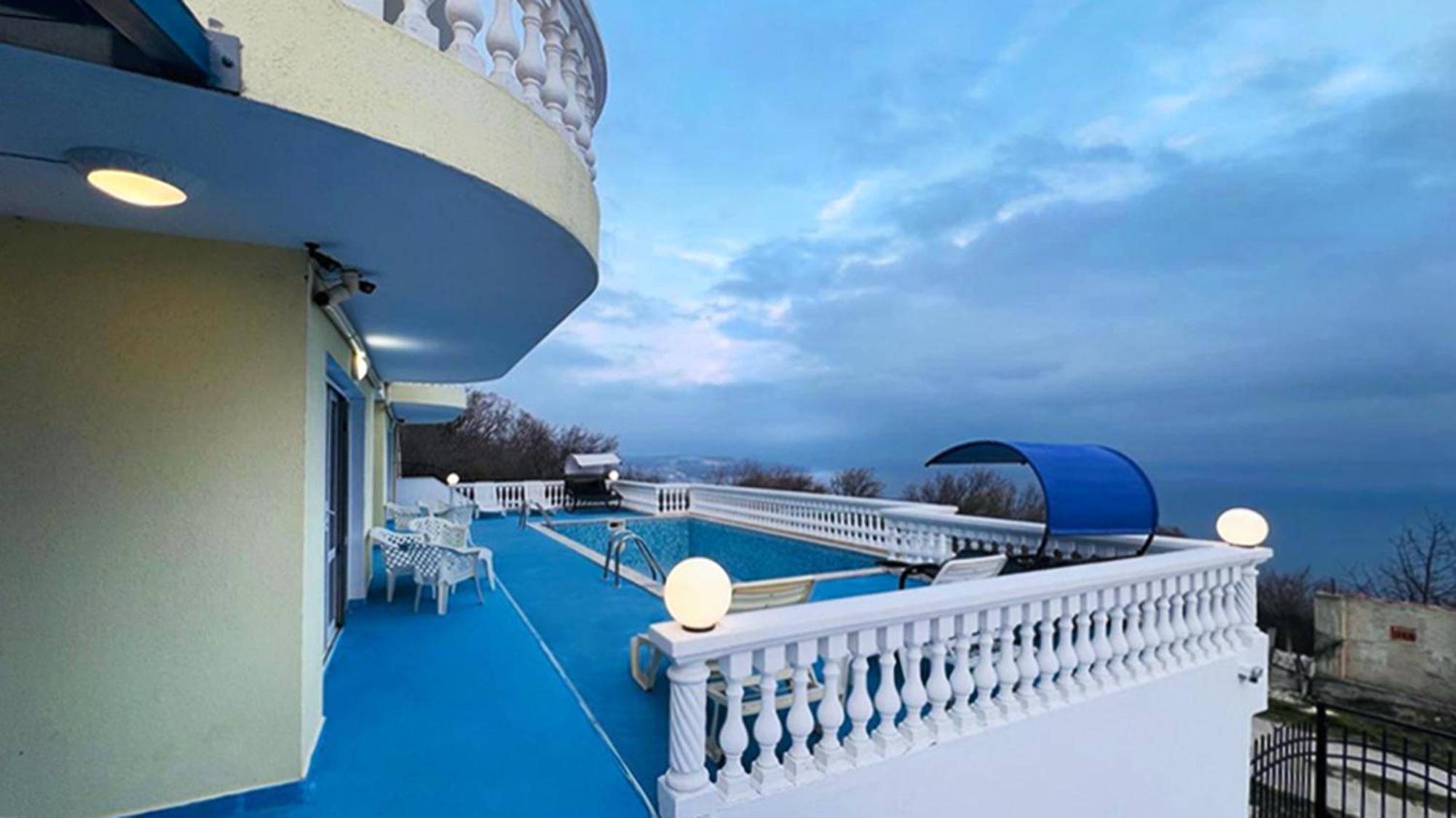 Villa Sorento Italian Neoclassica Balçık Dış mekan fotoğraf